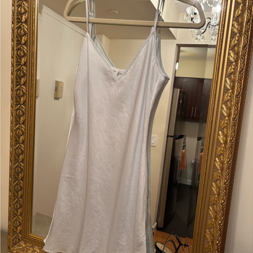 Wilfred White Chemise Silky V-Neck